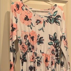 Floral maternity dress